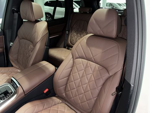 New 2026 BMW X5 M60i image 24