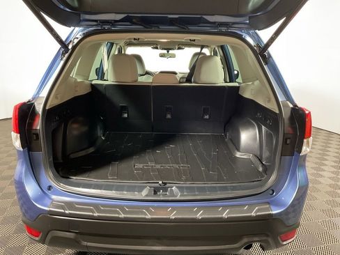 Used 2023 Subaru Forester Premium image 16