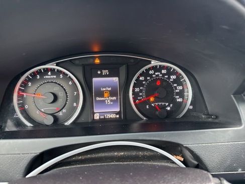 Used 2016 Toyota Camry SE image 10