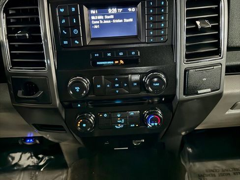 Used 2018 Ford F150 XLT RWD image 13