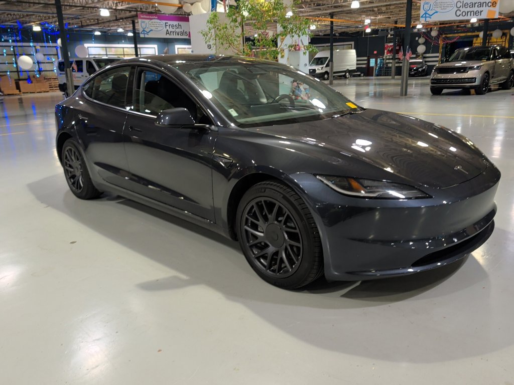 Used 2025 Tesla Model 3 Long Range RWD image 1
