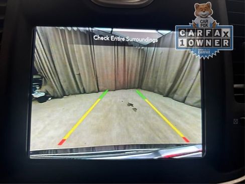 Used 2022 Chrysler 300 Touring image 28