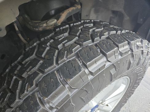 Used 2015 Ford F150 XLT w/ Equipment Group 301A Mid image 10