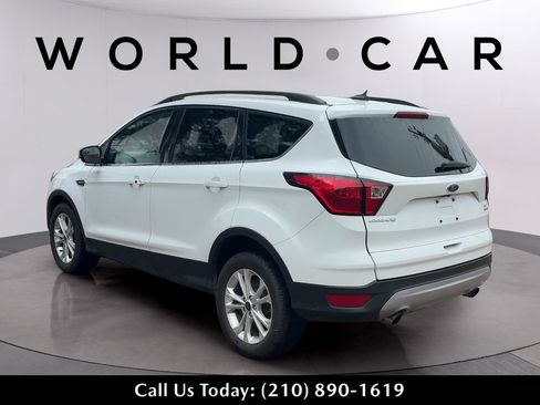 Used 2019 Ford Escape SEL FWD image 5
