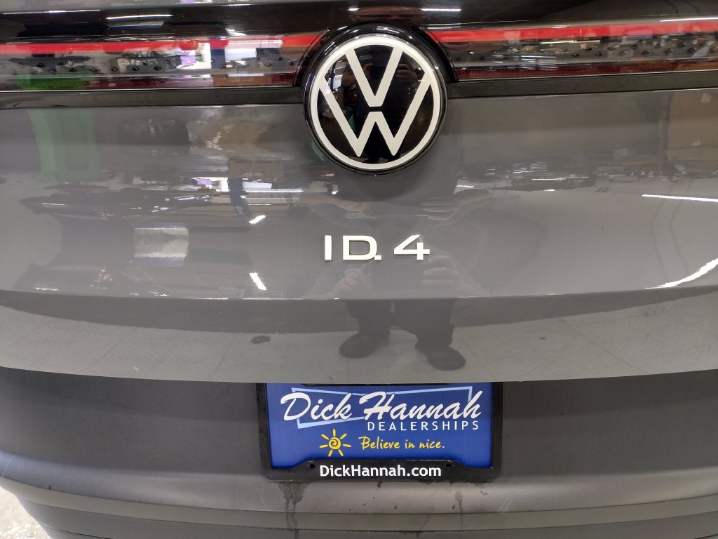 Used 2023 Volkswagen ID.4 Pro S AWD/4WD image 16