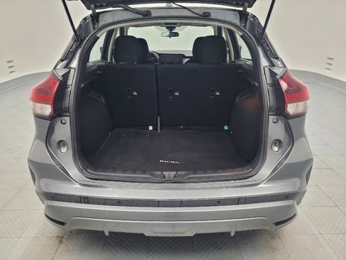 Used 2021 Nissan Kicks S FWD image 29
