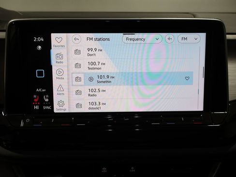 Used 2025 Volkswagen Atlas Cross Sport SE AWD/4WD image 30