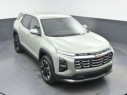 Used 2026 Chevrolet Equinox LT AWD/4WD image 35