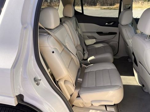 Used 2023 GMC Acadia Denali w/ Denali Ultimate Package image 28