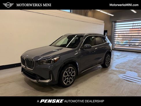 Used 2025 BMW X1 xDrive28i image 1