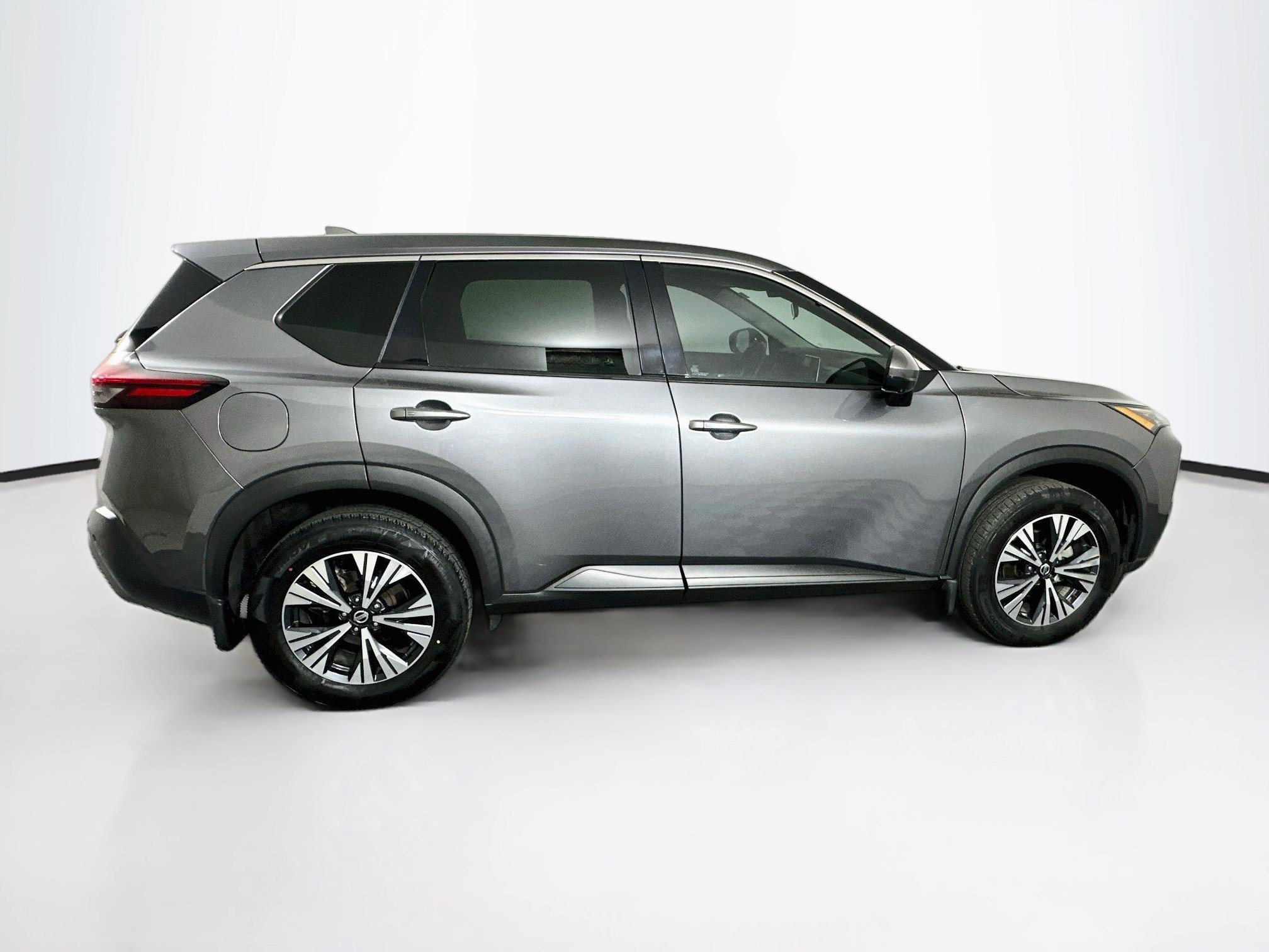 Used 2021 Nissan Rogue SV FWD image 10