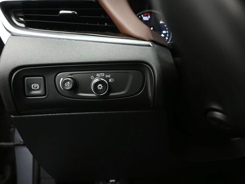 Used 2020 Buick Enclave Avenir w/ Avenir Technology Package FWD image 10