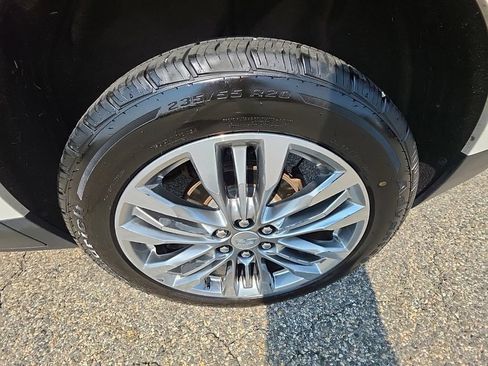 Used 2017 Cadillac XT5 Premium Luxury AWD/4WD image 40