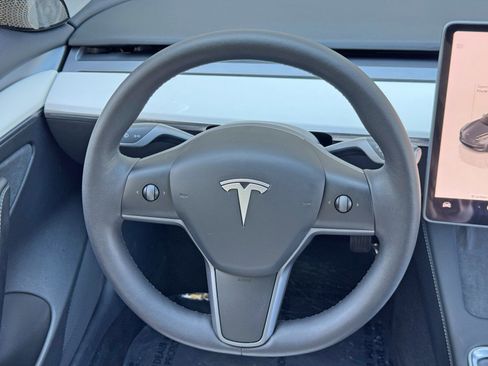 Used 2023 Tesla Model 3 Standard Range RWD image 18