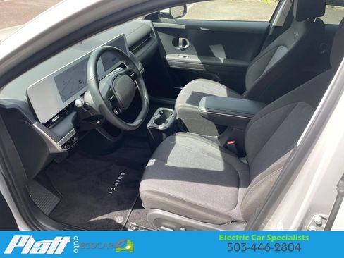 Used 2024 Hyundai Ioniq 5 SEL image 21