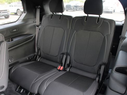 New 2025 Jeep Grand Cherokee L Laredo w/ Luxury Tech Group I image 23