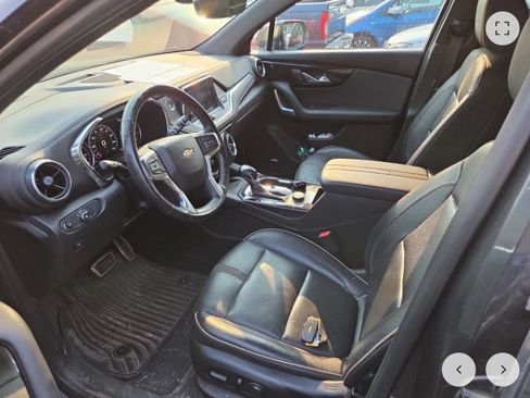 Used 2019 Chevrolet Blazer Premier w/ Driver Confidence II Package AWD/4WD image 2