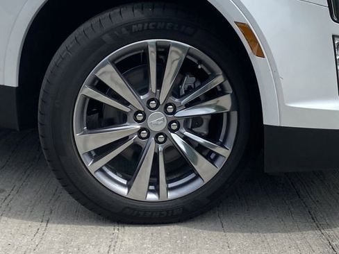 New 2025 Cadillac XT5 Premium Luxury image 3