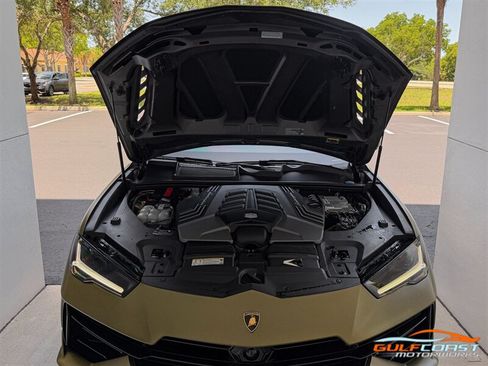 Used 2024 Lamborghini Urus Performante AWD/4WD image 40