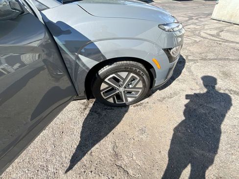 Used 2023 Hyundai Kona Limited image 25