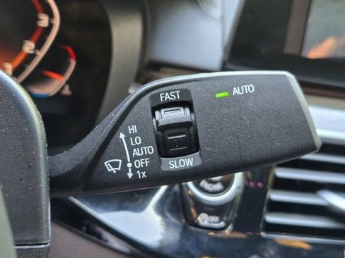 Used 2020 BMW M550i xDrive w/ Executive Package image 33