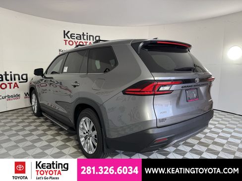 New 2026 Toyota Grand Highlander AWD image 10