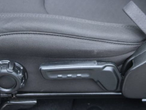 Used 2023 Jeep Wrangler Unlimited Sport AWD/4WD image 36