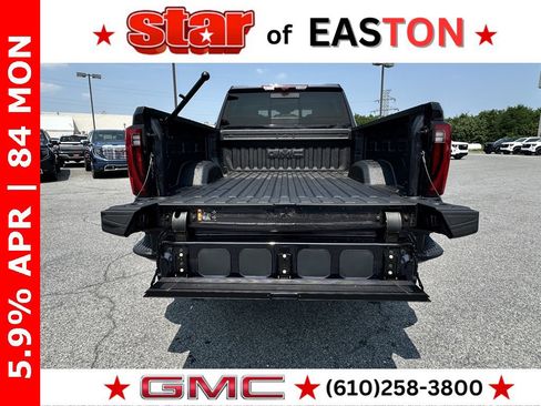 New 2025 GMC Sierra 2500 Denali w/ Denali Reserve Package image 31