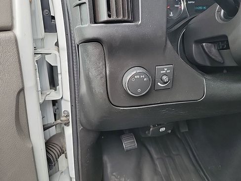 Used 2019 Chevrolet Express 2500 Work Van 3D Cargo Van w/ Driver Convenience Package image 9