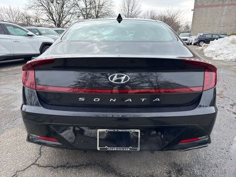 Certified 2023 Hyundai Sonata SEL w/ Convenience Package image 16