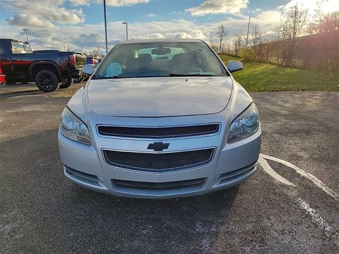 Used 2009 Chevrolet Malibu LT w/ HFV6 Engine Package image 3