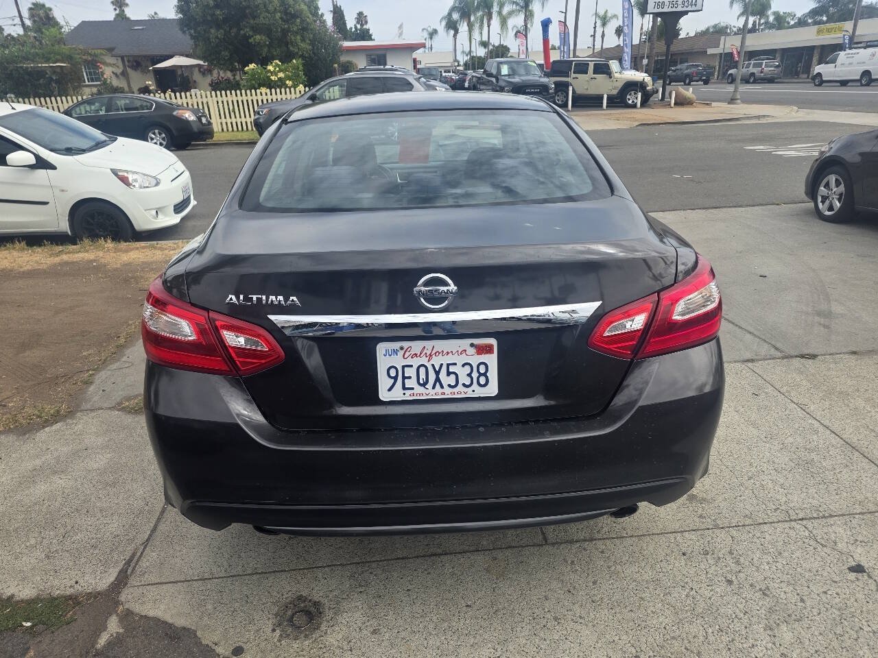 Used 2017 Nissan Altima 2.5 S w/ Power Driver Seat Package FWD image 5