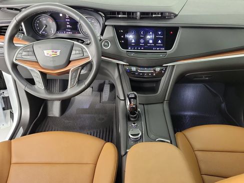 Used 2024 Cadillac XT5 Premium Luxury w/ Technology Package FWD image 14