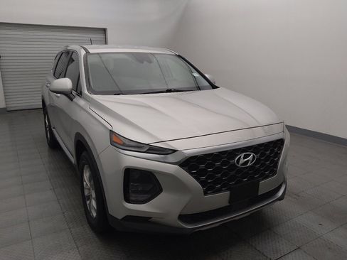 Used 2020 Hyundai Santa Fe SE image 14