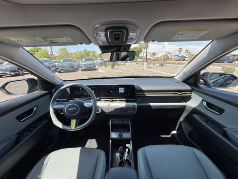 Used 2024 Hyundai Kona Limited FWD image 20