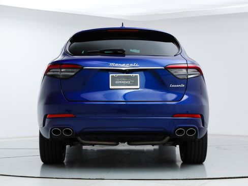 Certified 2023 Maserati Levante GT AWD/4WD image 4