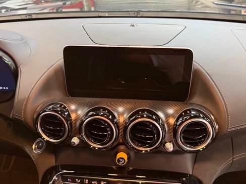 Used 2020 Mercedes-Benz AMG GT R image 31