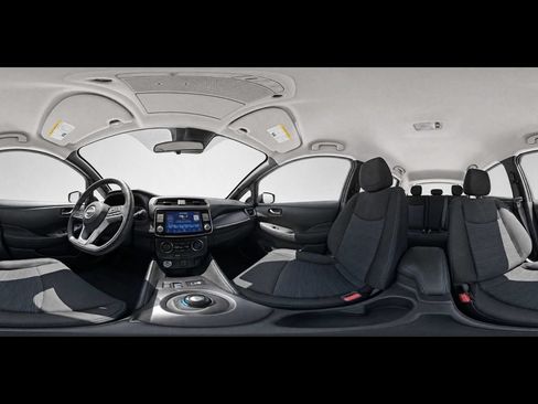 Used 2025 Nissan Leaf S FWD image 13