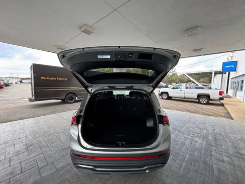 Used 2023 Hyundai Santa Fe XRT w/ Cargo Package image 8