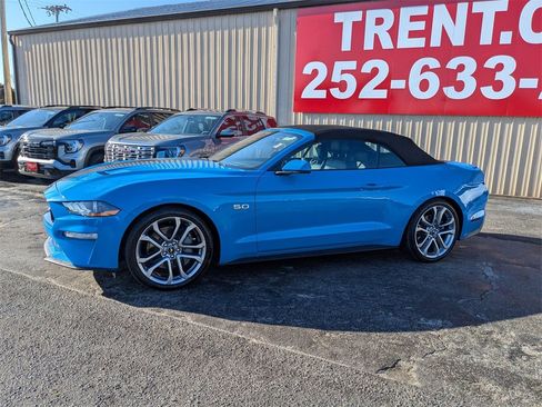 Used 2022 Ford Mustang GT Premium w/ Equipment Group 401A image 2