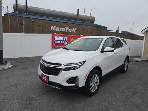 Used 2023 Chevrolet Equinox LT image 11