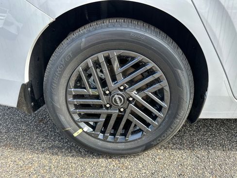 Used 2026 Nissan Sentra SV w/ Floor Mat Package image 15