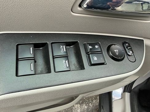 Used 2016 Honda Odyssey EX image 8