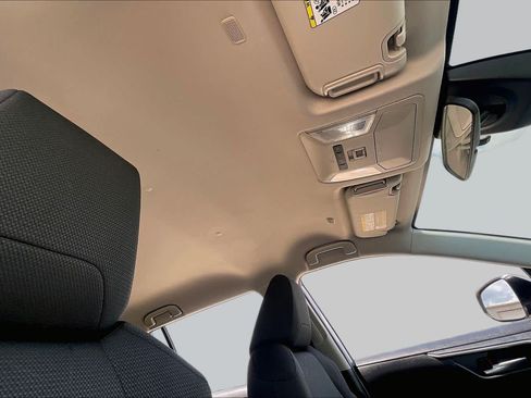 Used 2025 Toyota RAV4 XLE FWD image 14