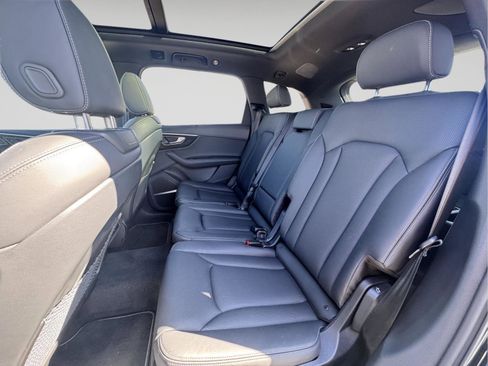 Used 2025 Audi Q7 3.0T Prestige w/ Prestige Package image 23