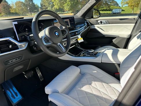 New 2026 BMW X5 M60i image 12