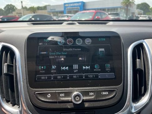Used 2018 Chevrolet Equinox Premier FWD image 26