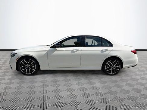 Used 2023 Mercedes-Benz E 350 4MATIC Sedan image 3