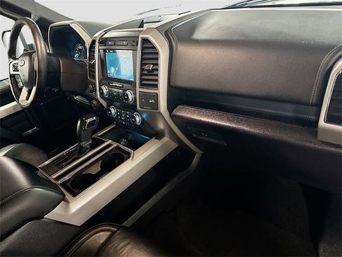 Used 2019 Ford F150 Lariat w/ Equipment Group 502A Luxury image 28