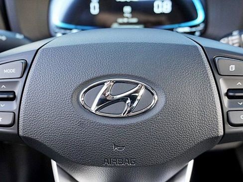 New 2026 Hyundai Venue SEL image 38